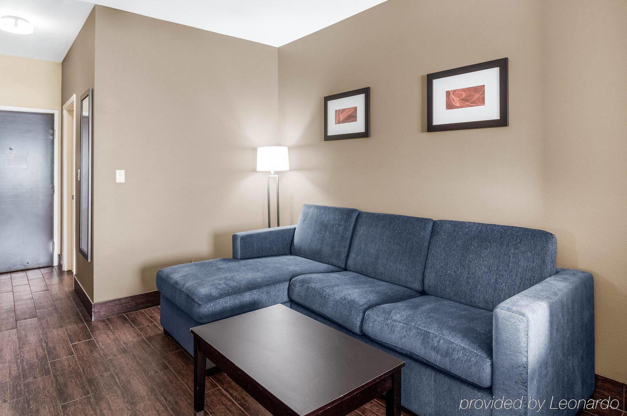 Comfort Suites Odessa Extérieur photo