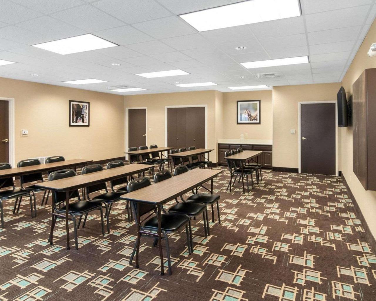 Comfort Suites Odessa Extérieur photo